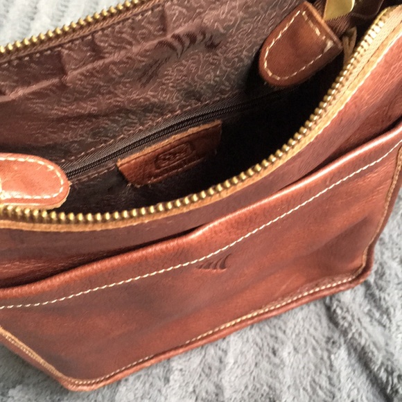 Soft grain Brown leather satchel. - Picture 7 of 13